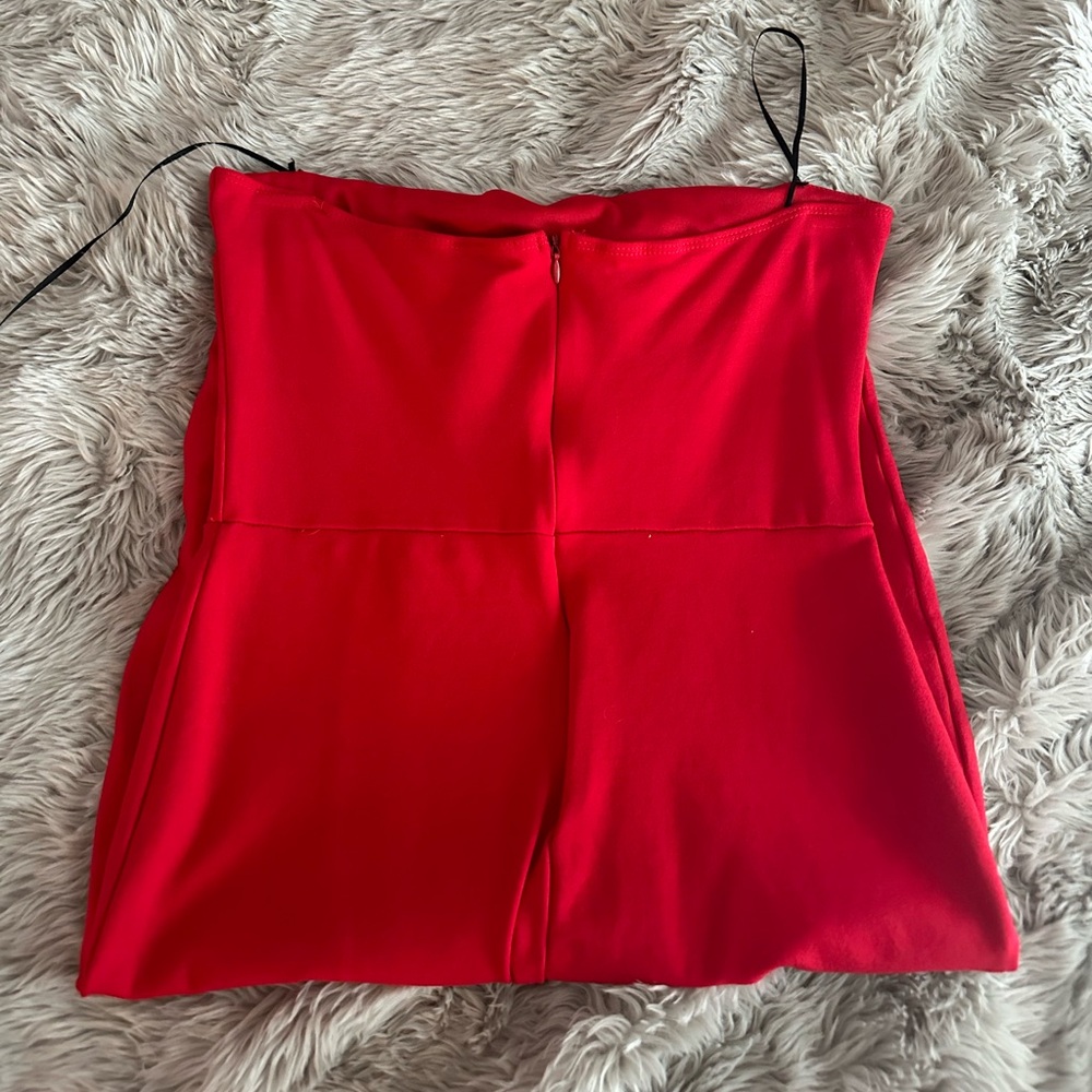 RED STRAPLESS DRESS - Picture 3 of 3